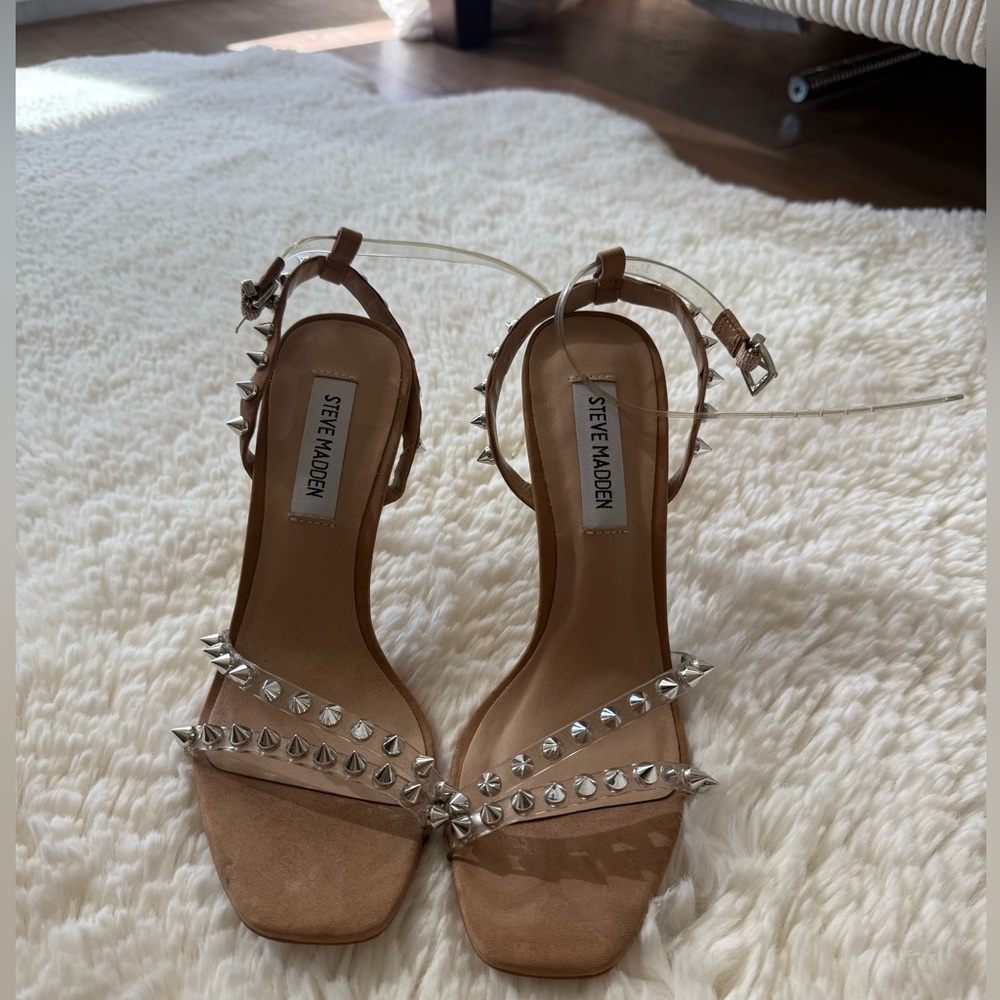 Steven Madden Audria spiked nude heels size 6.5 never worn just dusty